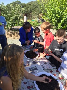 Secretary Ross discusses the importance of healthy soil with students in Calaveras County
