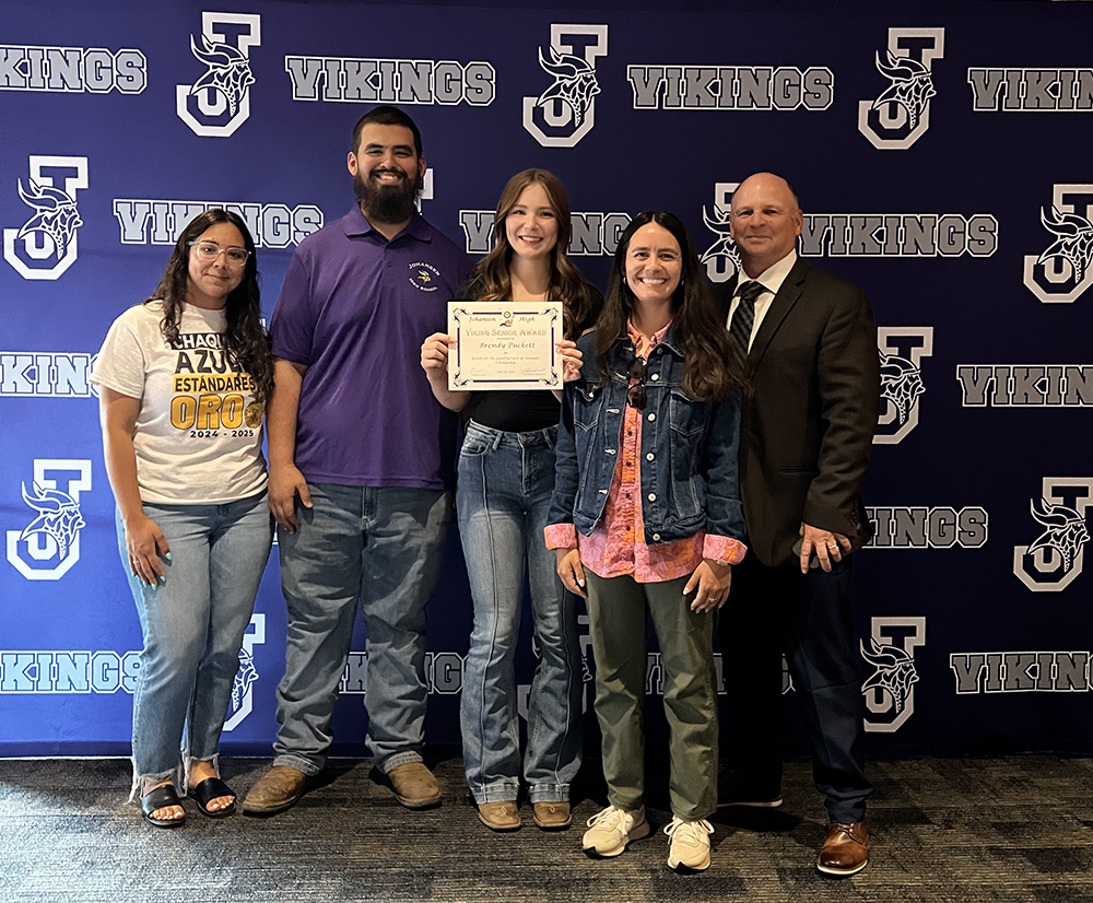 Photo: YQCA Scholarship recipient Brendy Puckett (center) with her ag instructors (from left) Gladys Rivera (Food Science), Armando Cervantes (Ag Mechanic), and Damaris Perdue (Ag Science), and CDFA Fairs and Expositions Branch Chief Mike Francesconi, who presented the award.